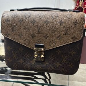 Louis Vuitton Brand New Women Bag Monogram  Reverse Pochette Métis with Dust Bag